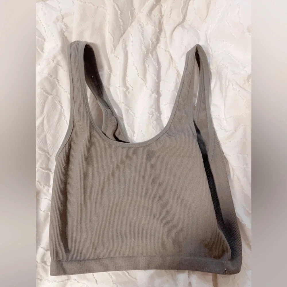 light green top, good condition, size small - Picture 2 of 2